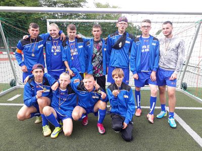 Złoty medal drużyny ZS im. UNICEF na Bethel Athletics